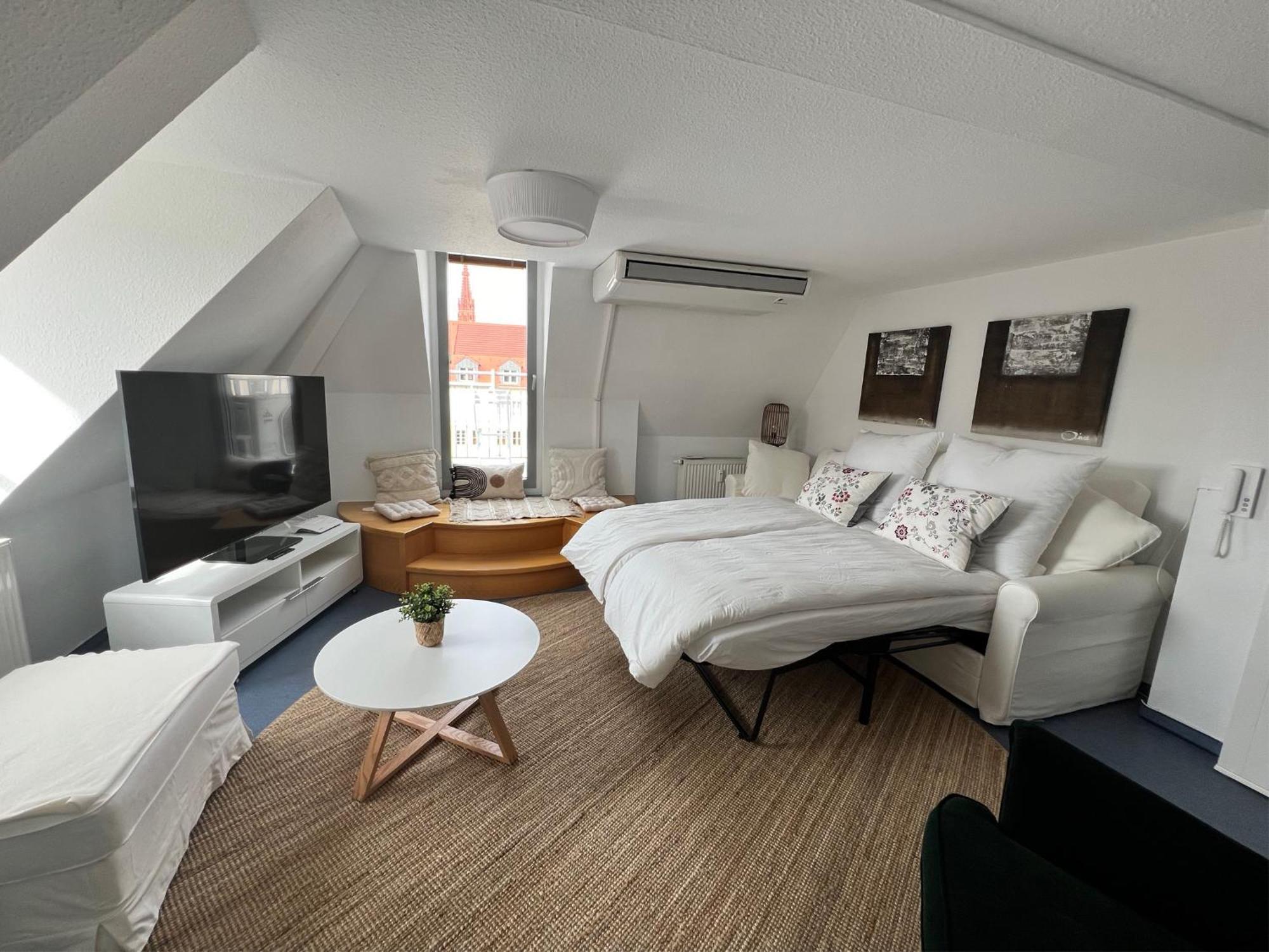 City Apartement Im Herzen Der Stadt Würzburg Esterno foto