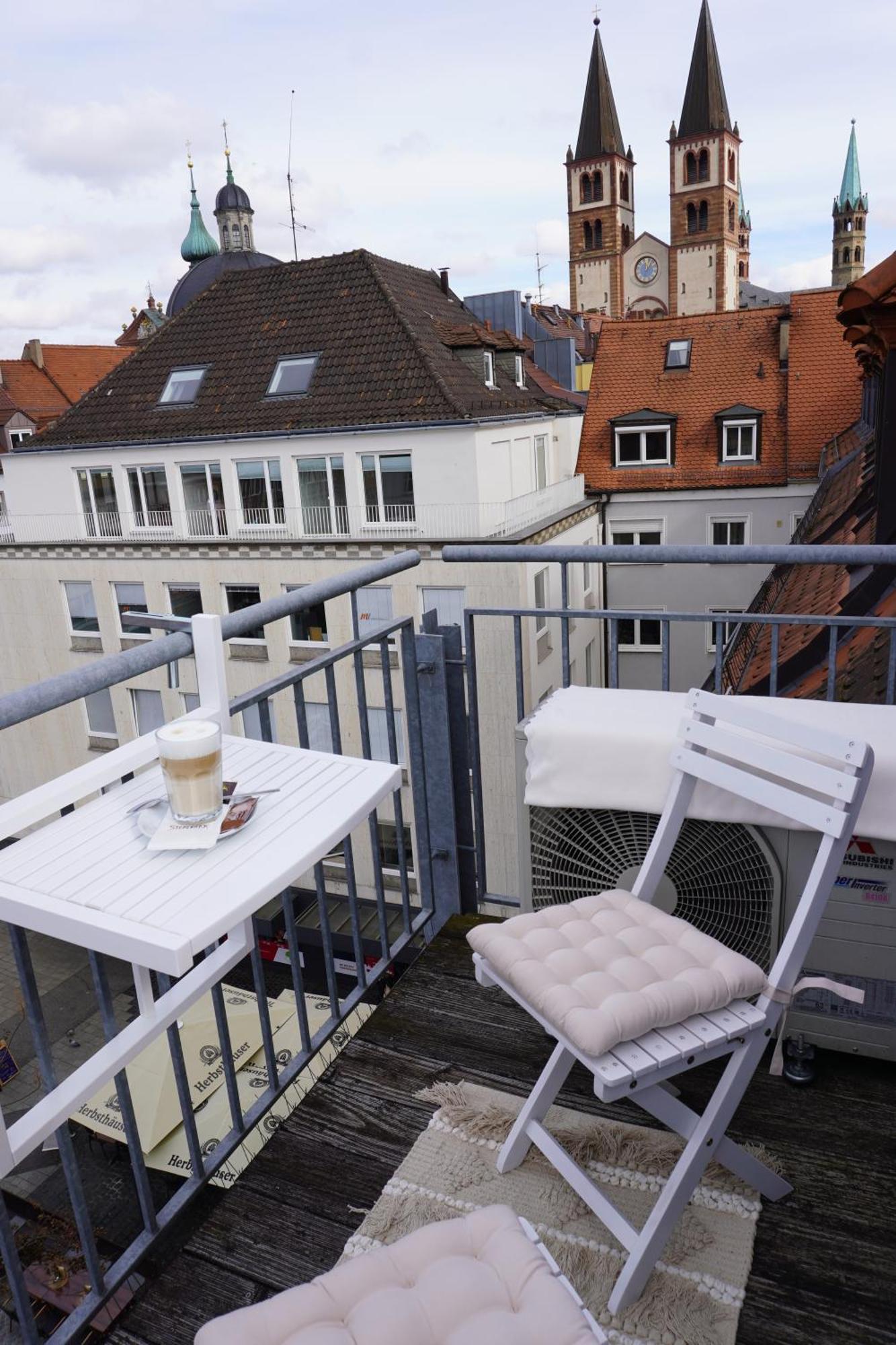 City Apartement Im Herzen Der Stadt Würzburg Esterno foto